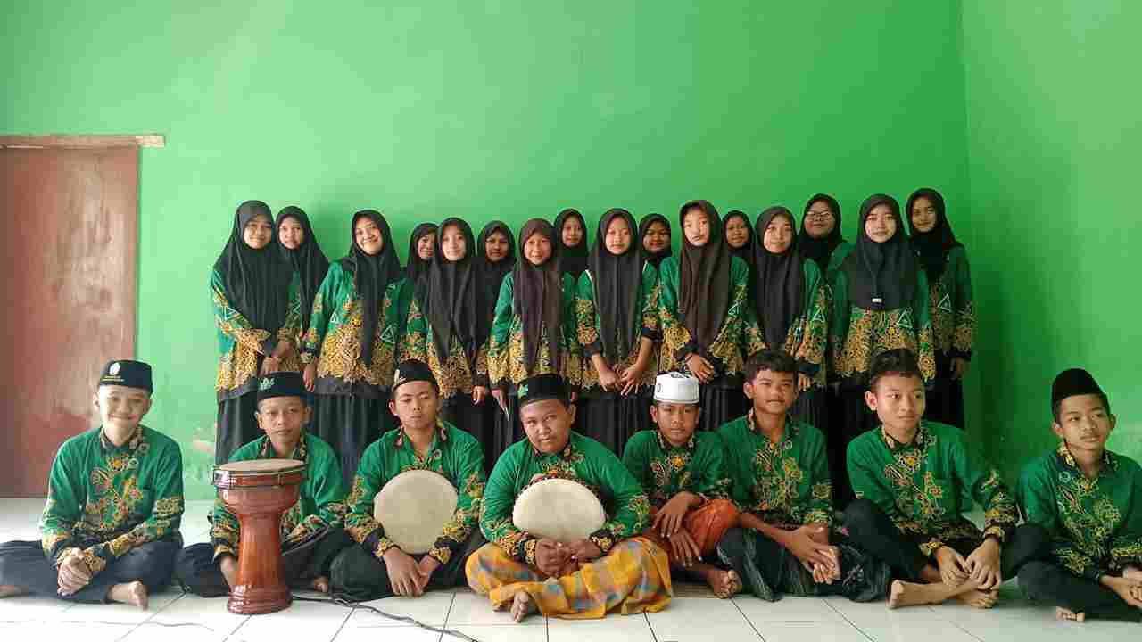 Latihan Olahraga di Lapangan