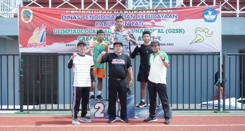 Ahmad Fauzi (siswa MTs Arrosyad)